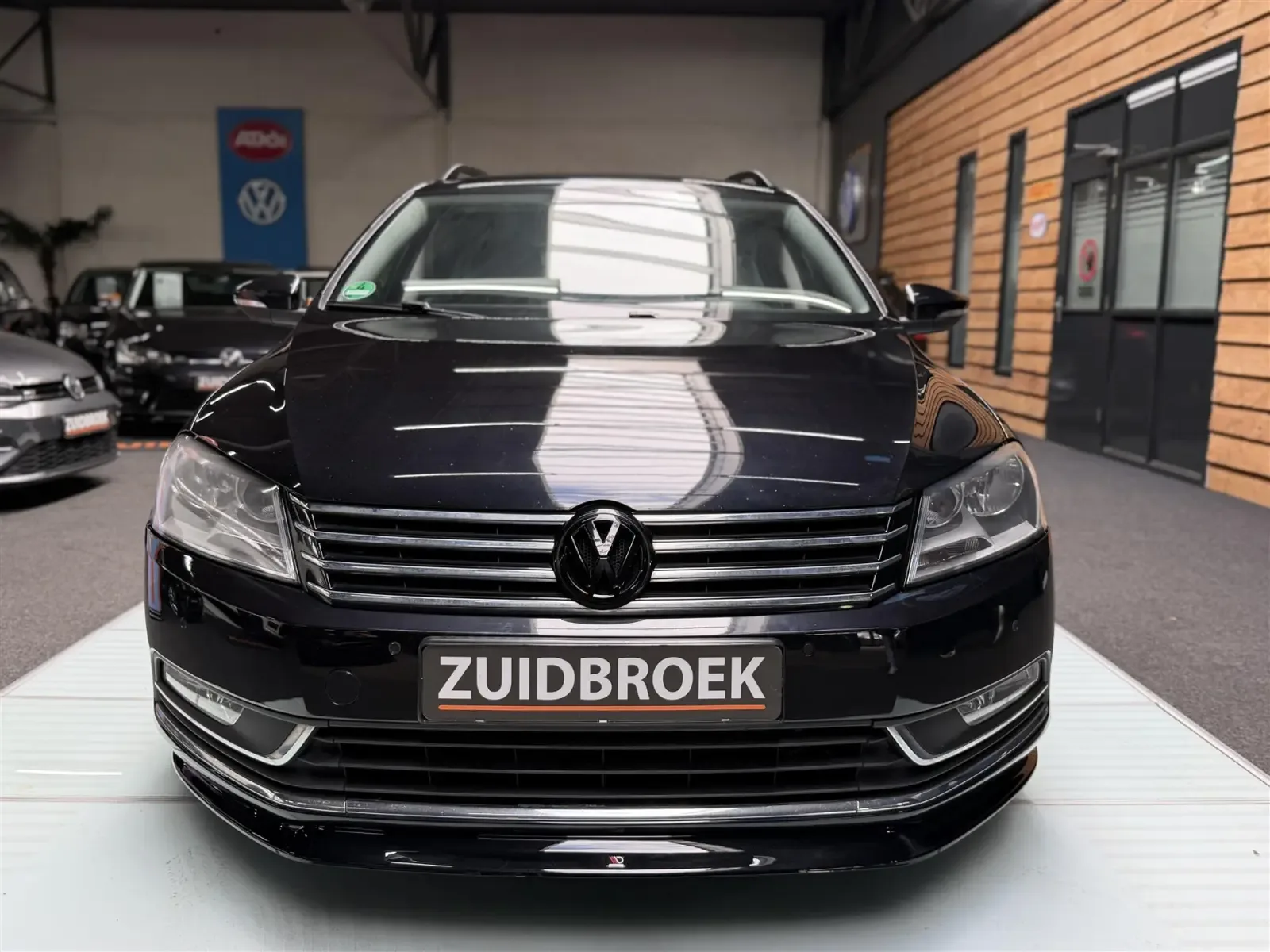 Volkswagen Passat (2012) — foto 1