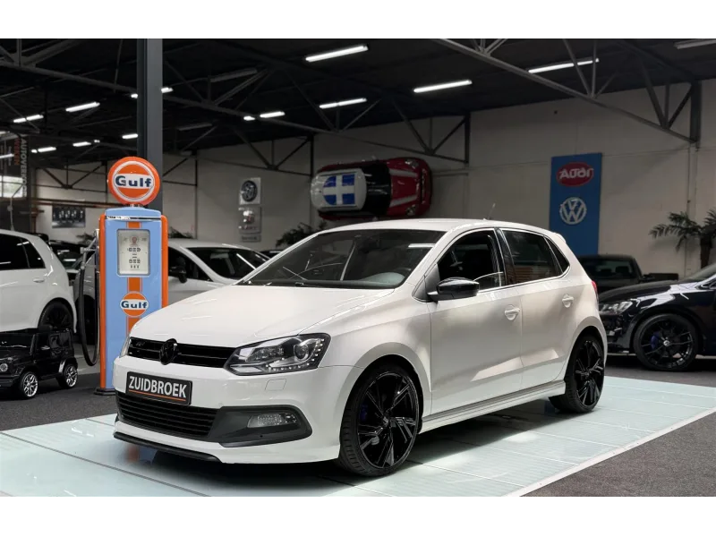 Volkswagen Polo (2012) — foto 1