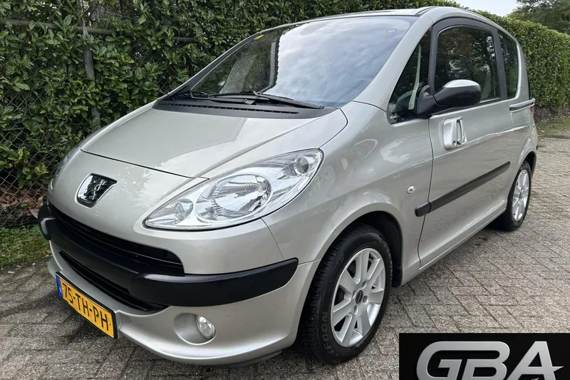 Peugeot 1007 (2006)