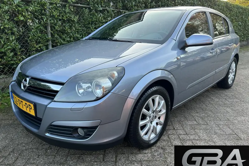 Opel Astra (2004)