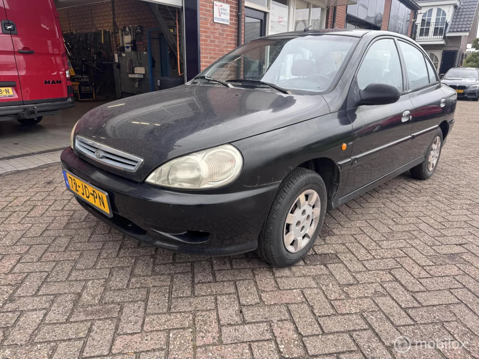 Kia Rio (2002) — foto 1