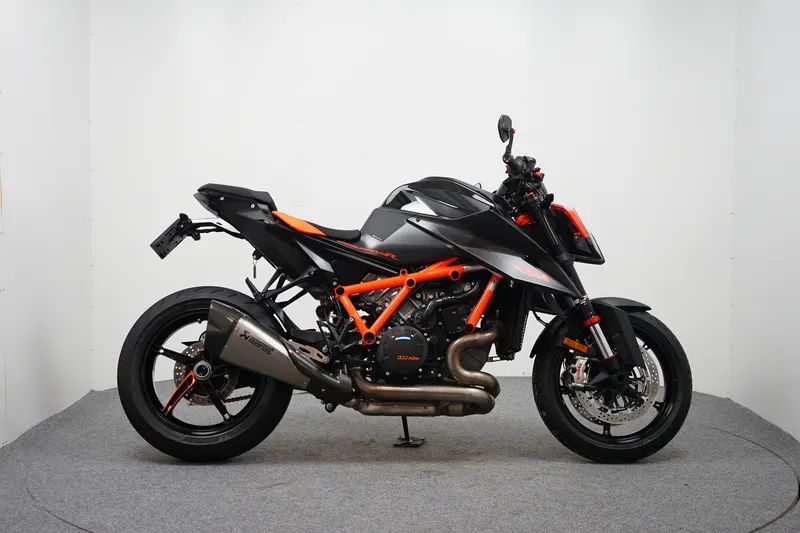 KTM 1290 Super Duke R (2021)