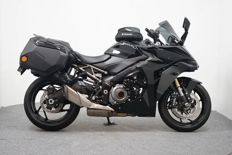 Suzuki GSX-S1000GT (2022)