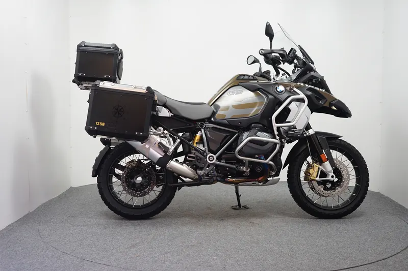 Yamaha XT 1200 Z Super Tenere (2011)
