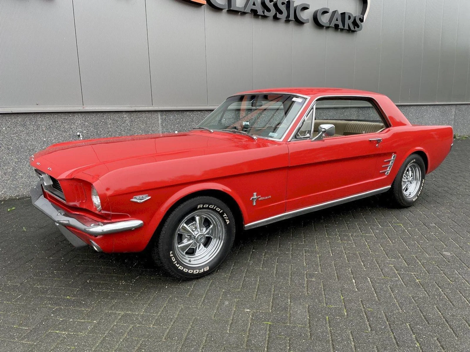 Ford Mustang (1966) — foto 1