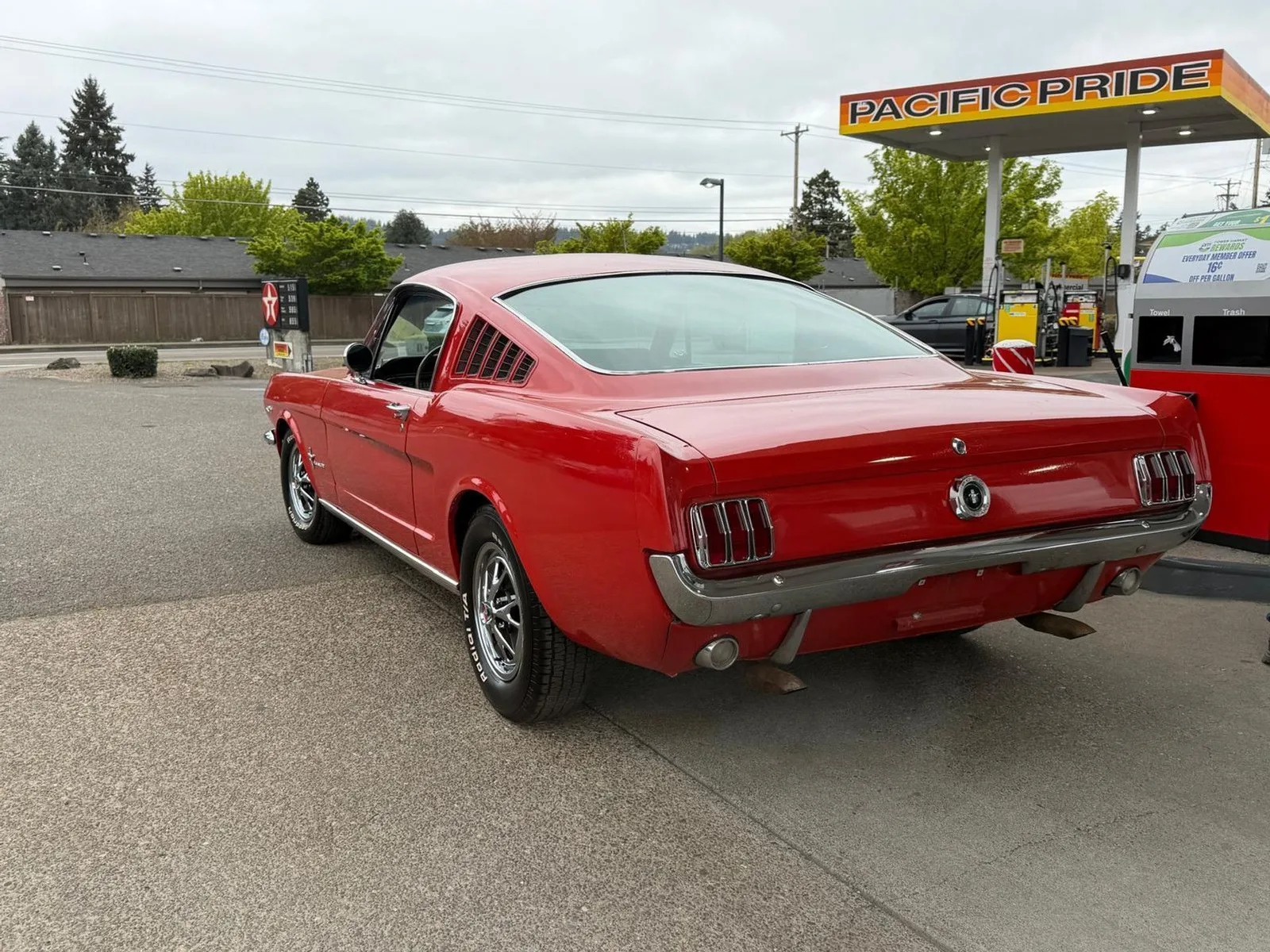 Ford Mustang (1965) — foto 1