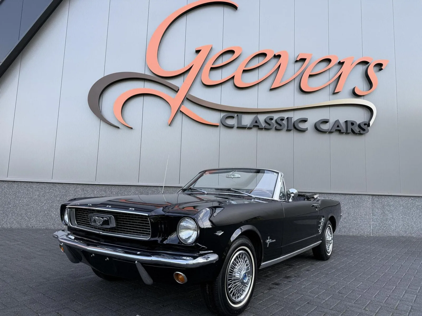 Ford Mustang (1966) — foto 1