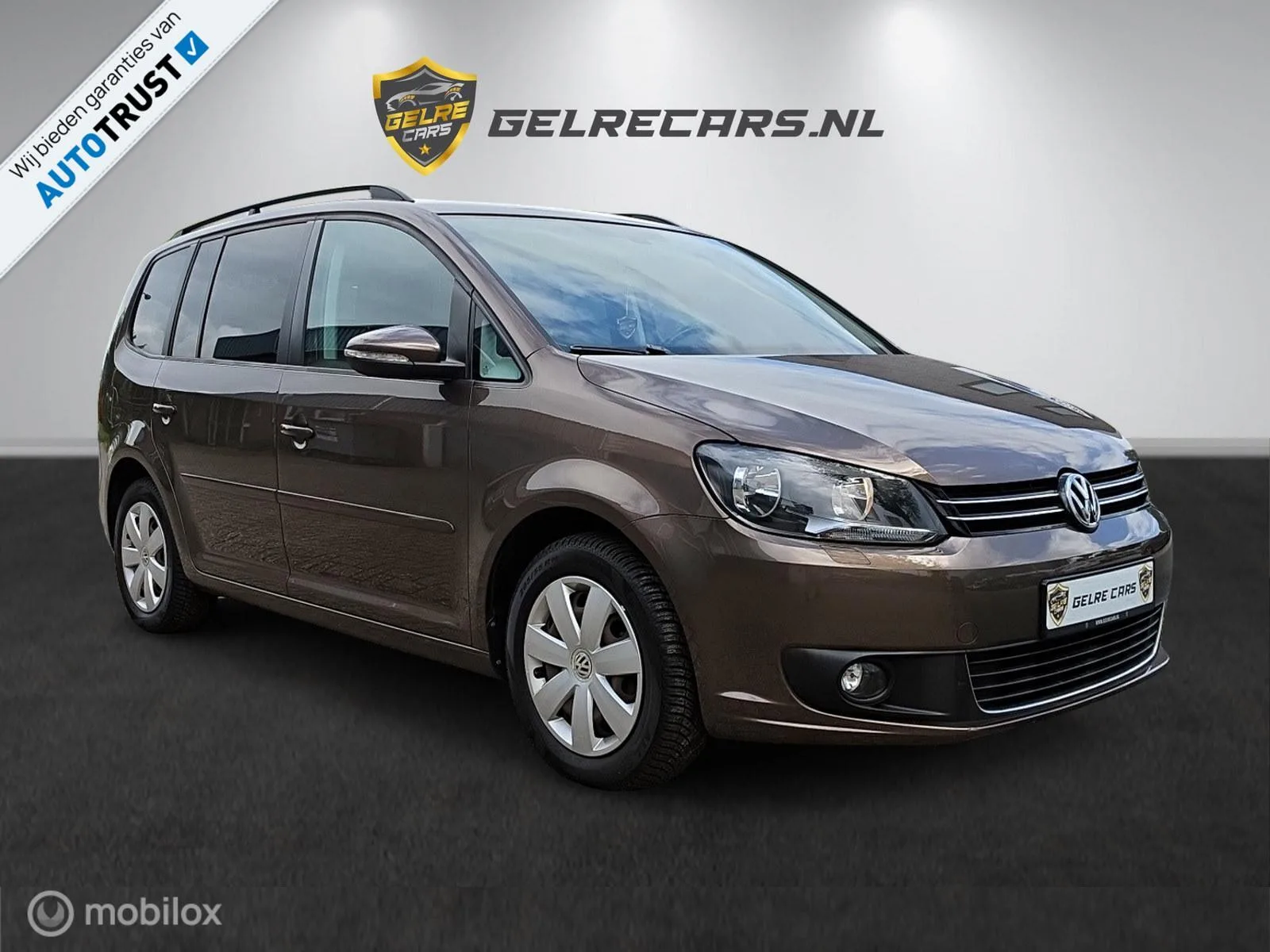 Volkswagen Touran (2014) — foto 1