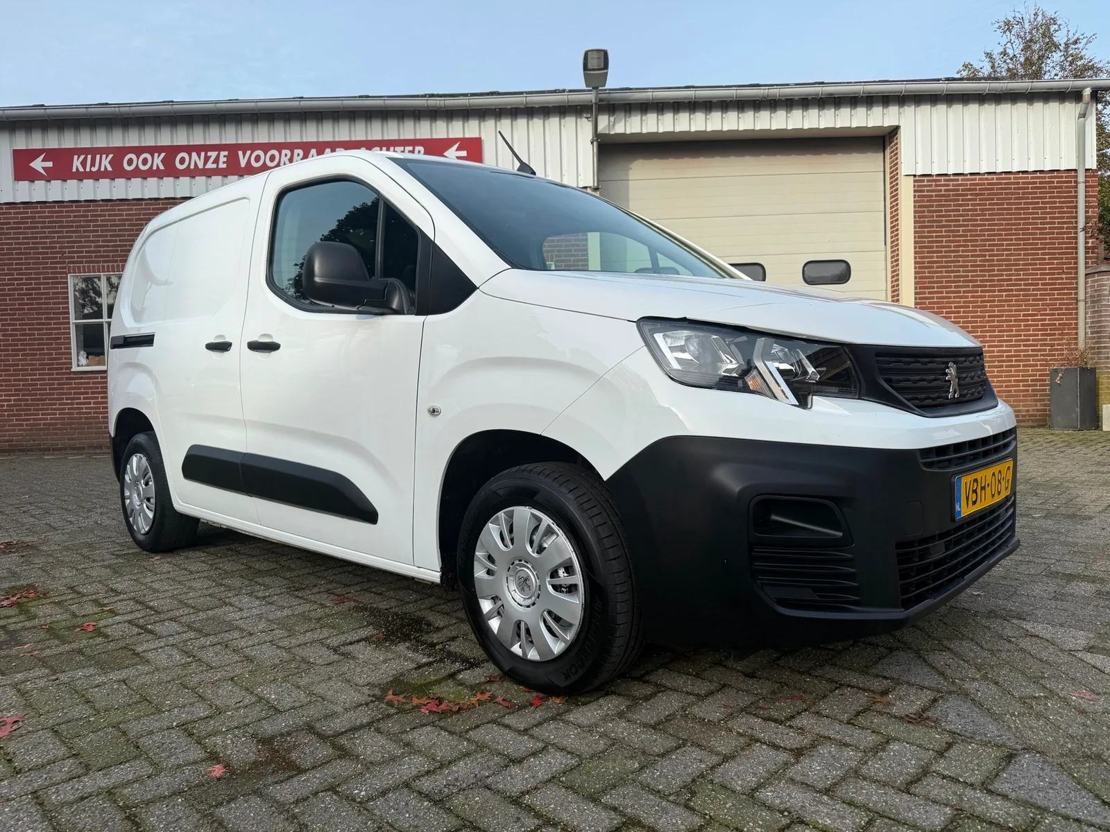 Peugeot Partner (2019) — foto 1