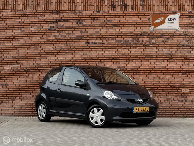Toyota Aygo (2008) — foto 1