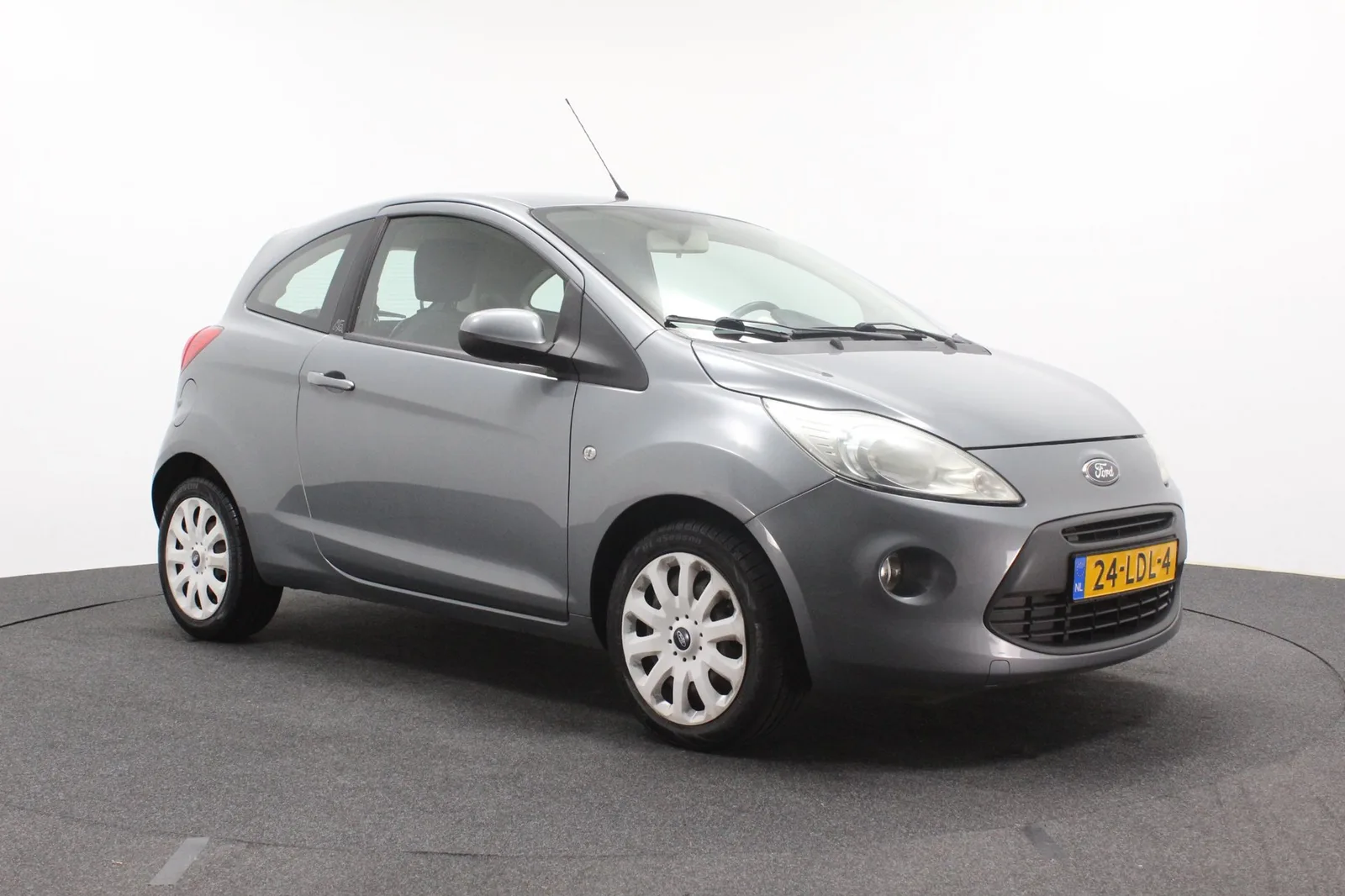 Ford Ka (2010) — foto 1
