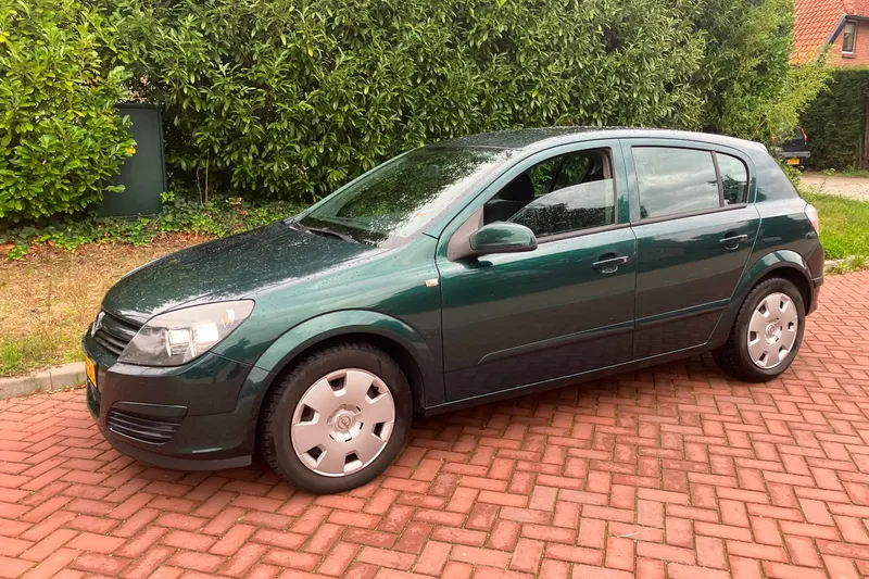 Opel Astra (2004)