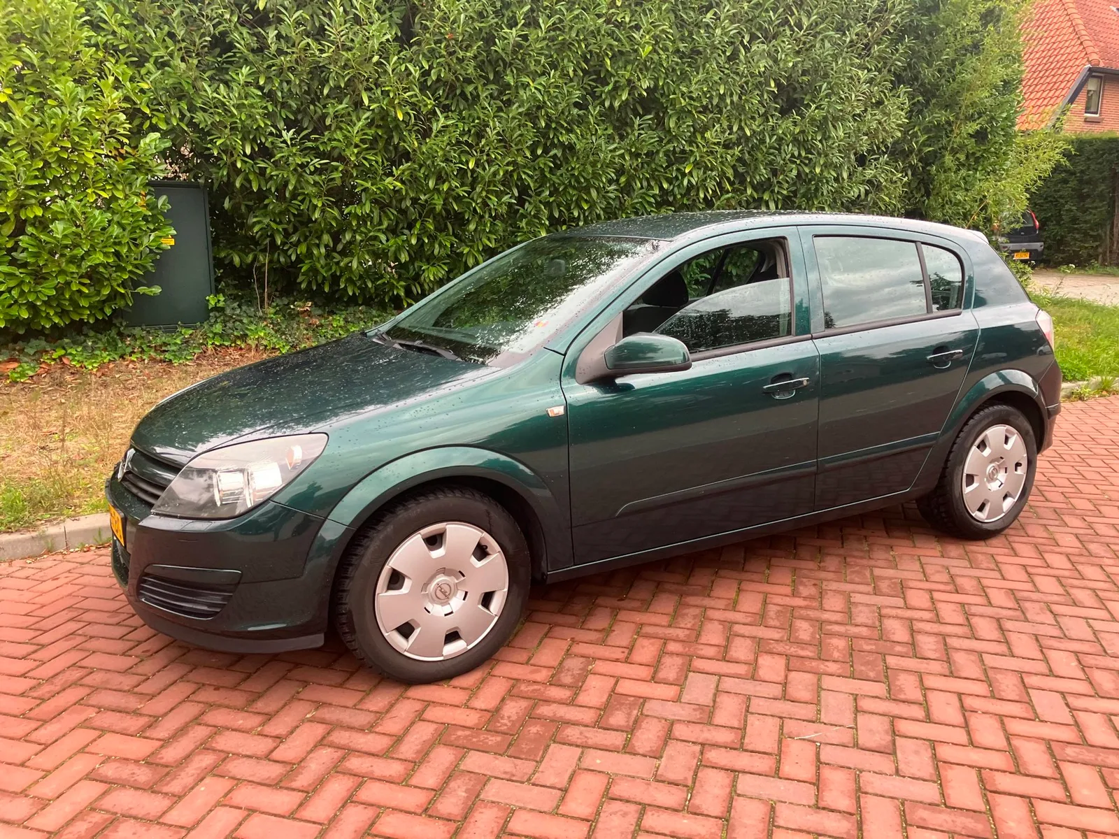 Opel Astra (2004) — foto 1