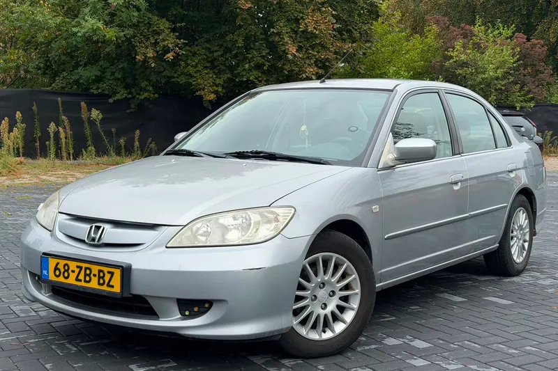 Honda Civic (2003)