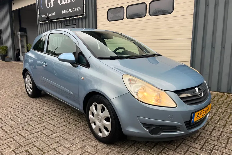 Opel Corsa (2008)