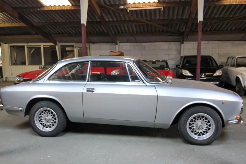 Alfa Romeo GT (1976)