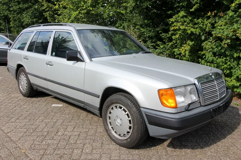 Mercedes-Benz 300-Serie (1987)