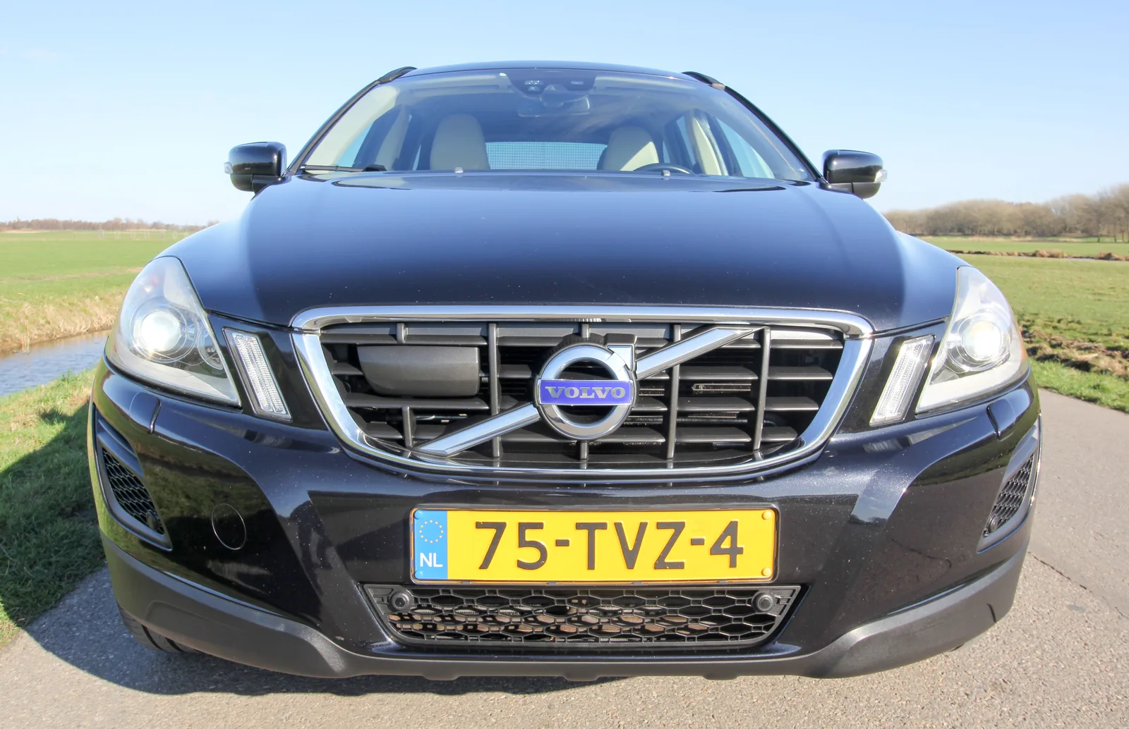 Volvo XC60 (2012) — foto 1