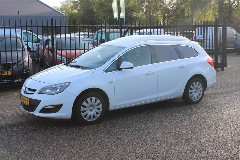 Opel Astra (2015)