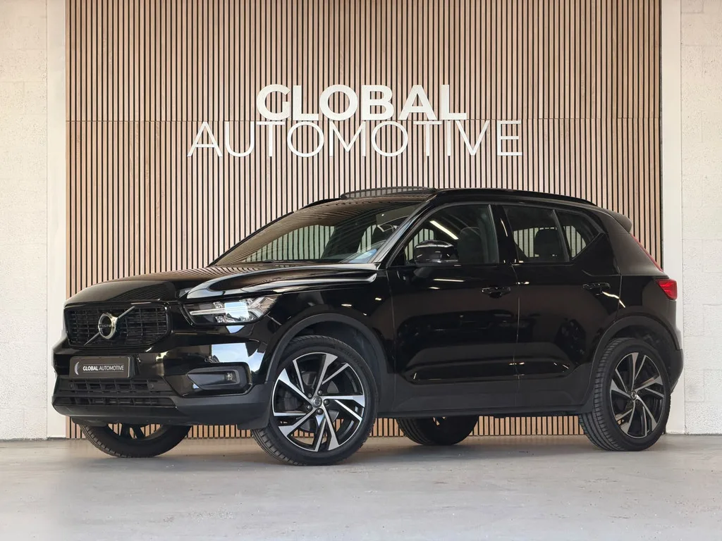 Volvo XC40 (2019) — foto 1