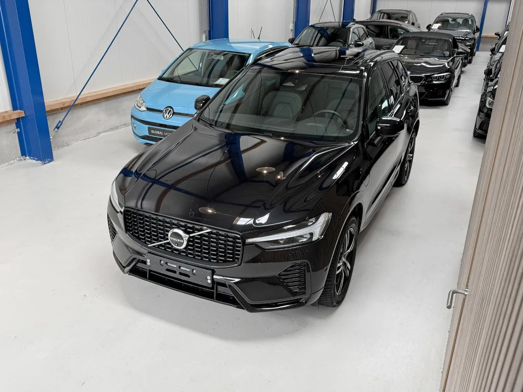 Volvo XC60 (2021) — foto 1