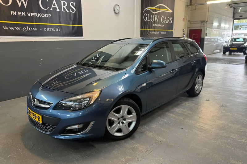 Opel Astra (2013)