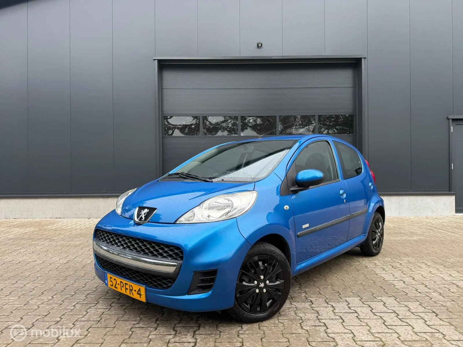 Peugeot 107 (2011) — foto 1