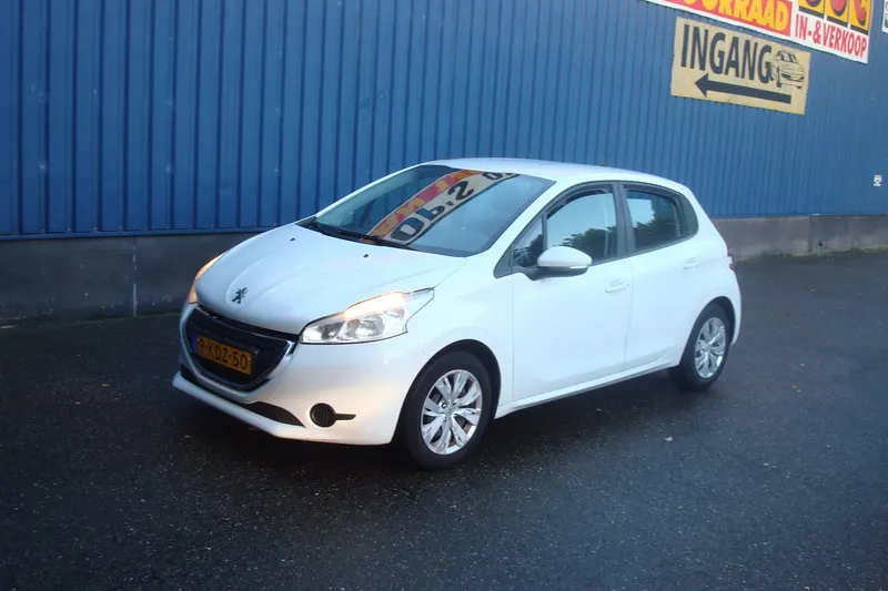 Peugeot 208 (2013)