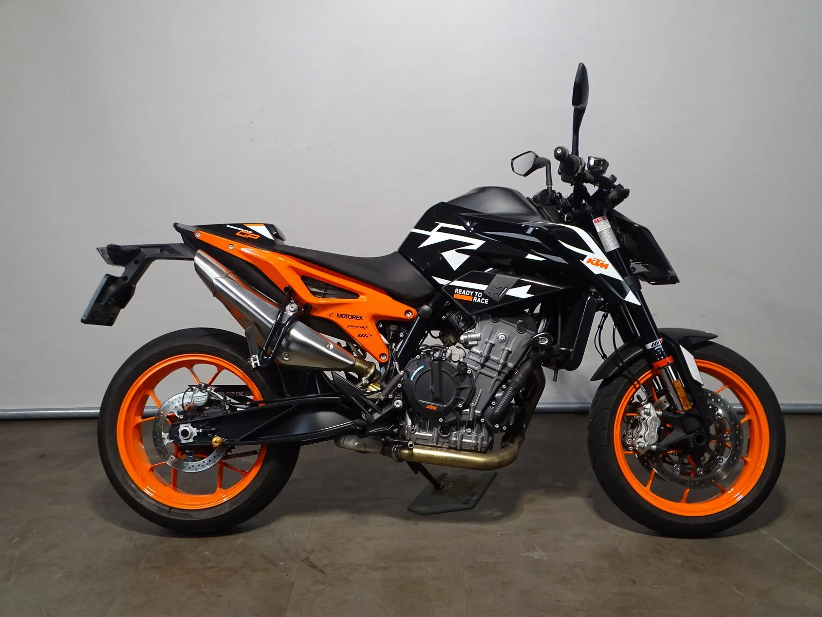 KTM 890 Duke GP (2026) — foto 1