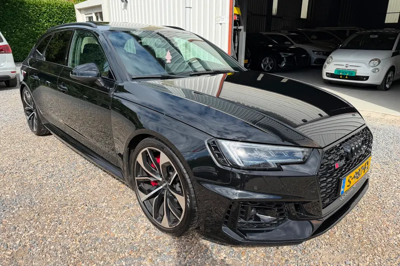 Audi A4 (2019)