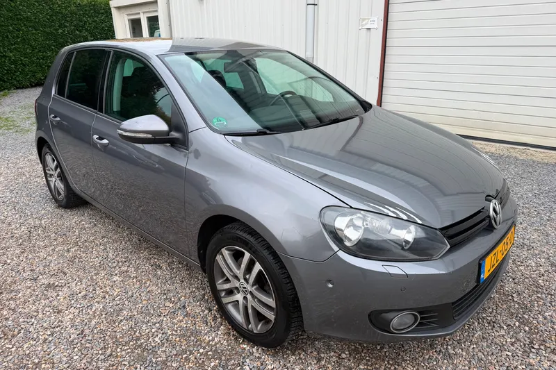 Volkswagen Golf (2010)