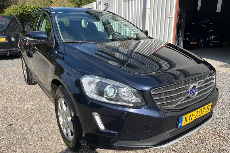 Volvo XC60 (2016)