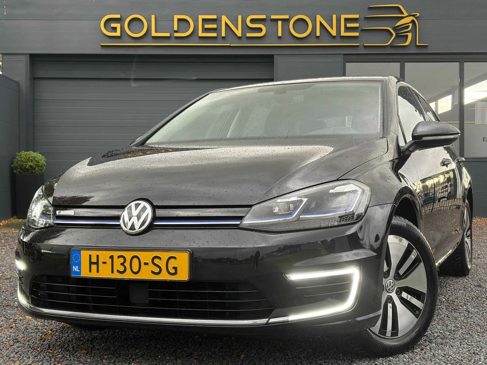 Volkswagen e-Golf (2020) — foto 1