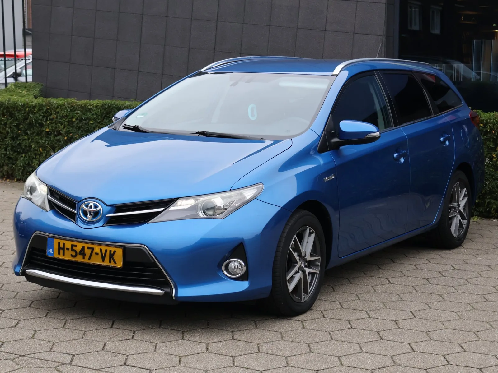 Toyota Auris (2014) — foto 1