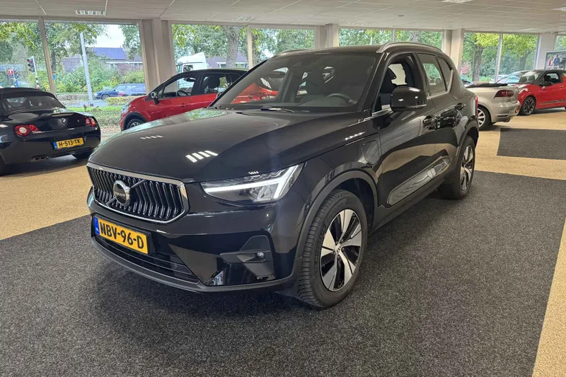 Volvo XC40 (2022)