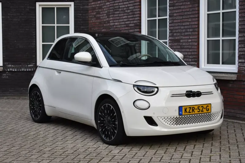 Fiat 500e (2024)
