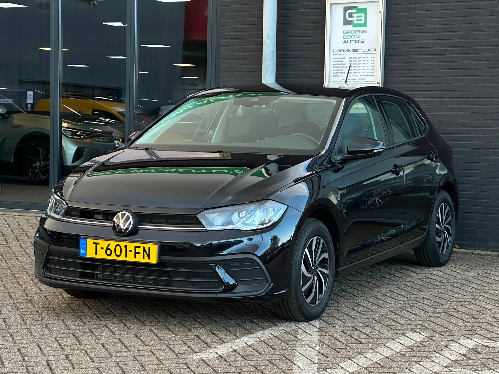 Volkswagen Polo (2023) — foto 1