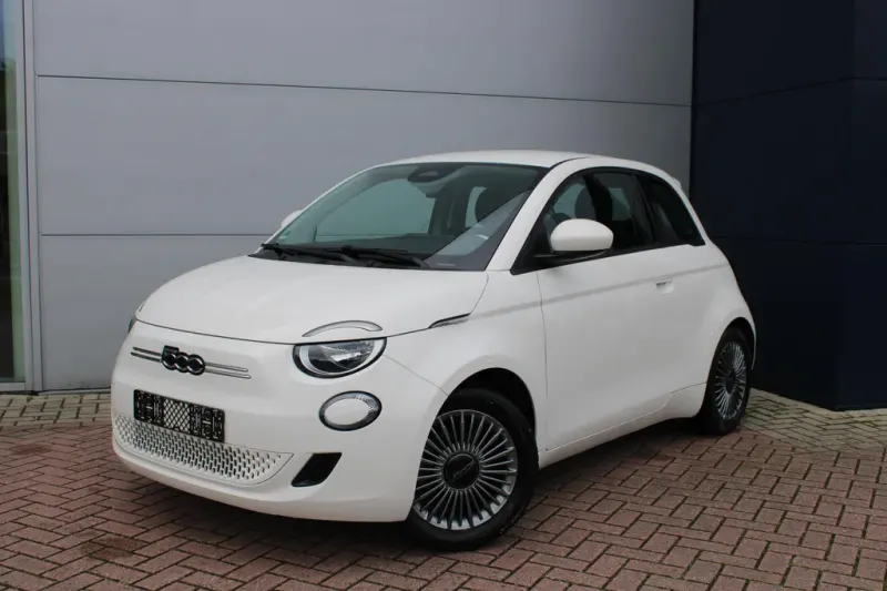 Fiat 500e (2023)