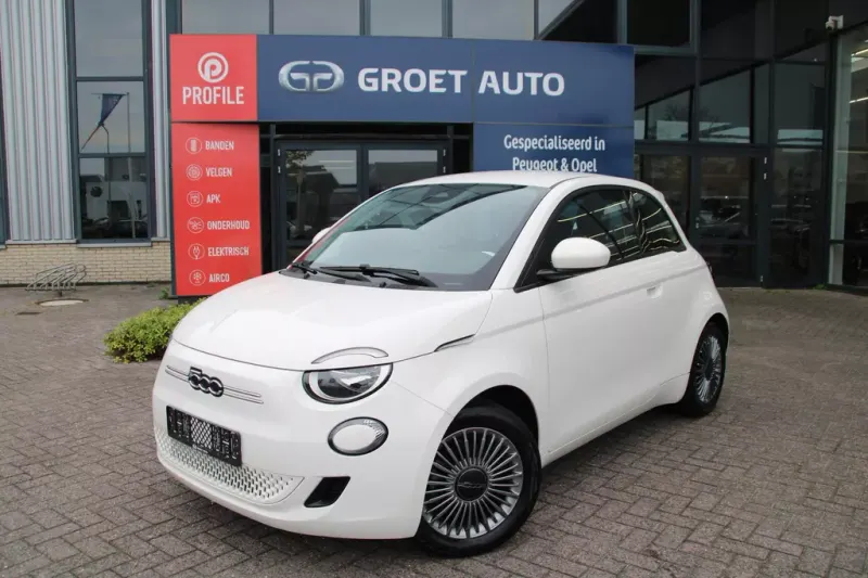 Fiat 500e (2023)
