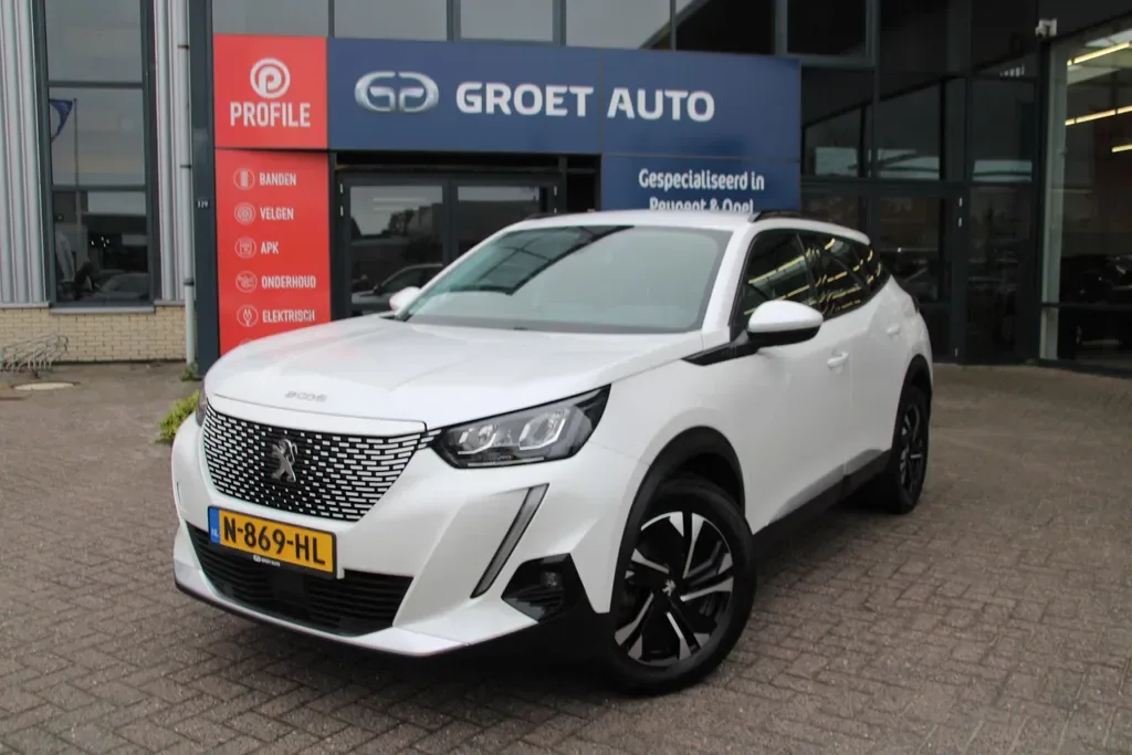 Peugeot e-2008 (2021) — foto 1