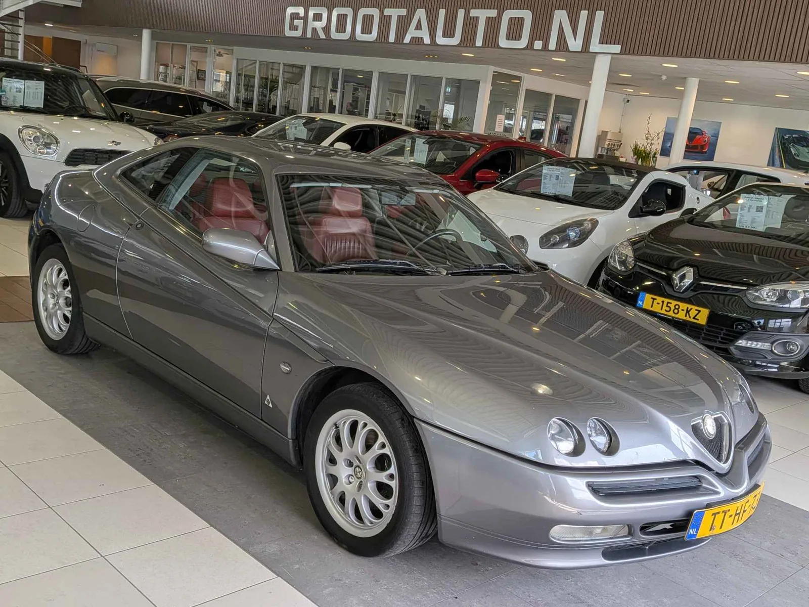 Alfa Romeo GTV (1998) — foto 1