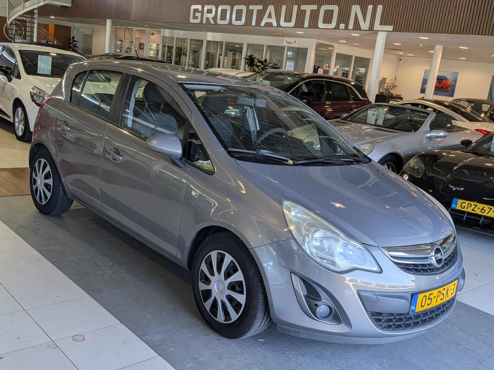 Opel Corsa (2011) — foto 1