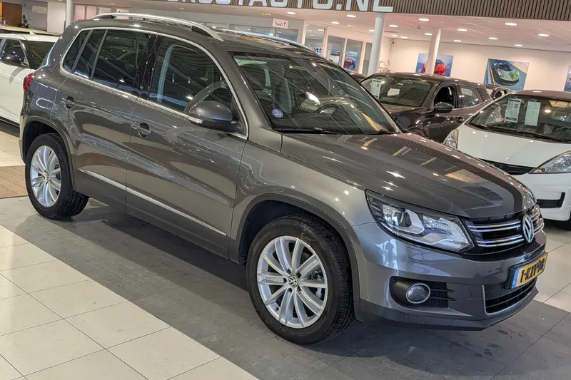 Volkswagen Tiguan (2011)