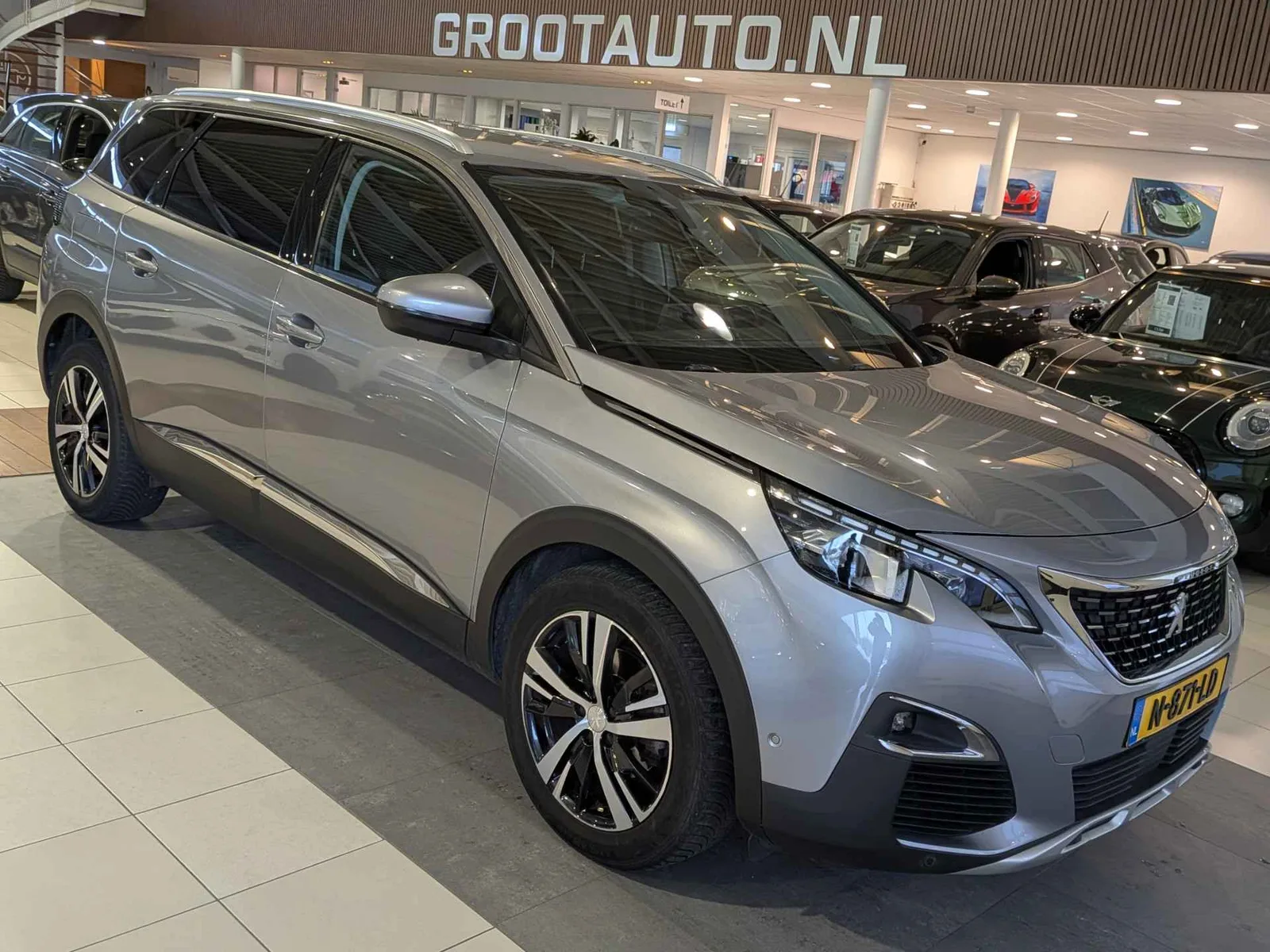 Peugeot 5008 (2018) — foto 1