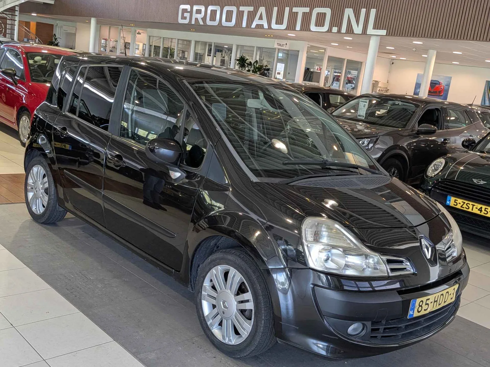 Renault Modus (2008) — foto 1