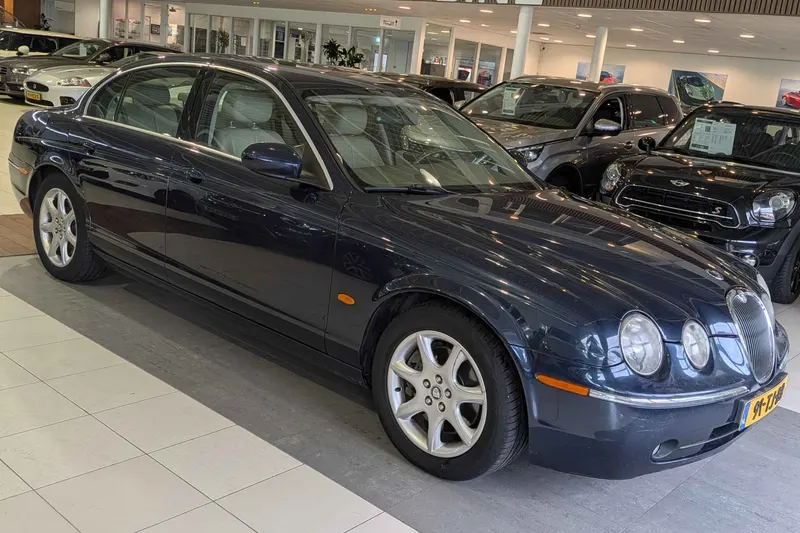 Jaguar S-Type (2006)