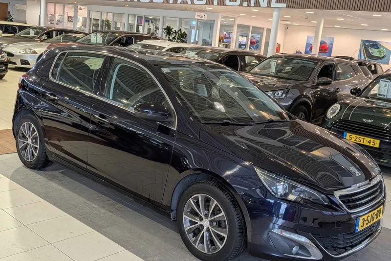 Peugeot 308 (2013)