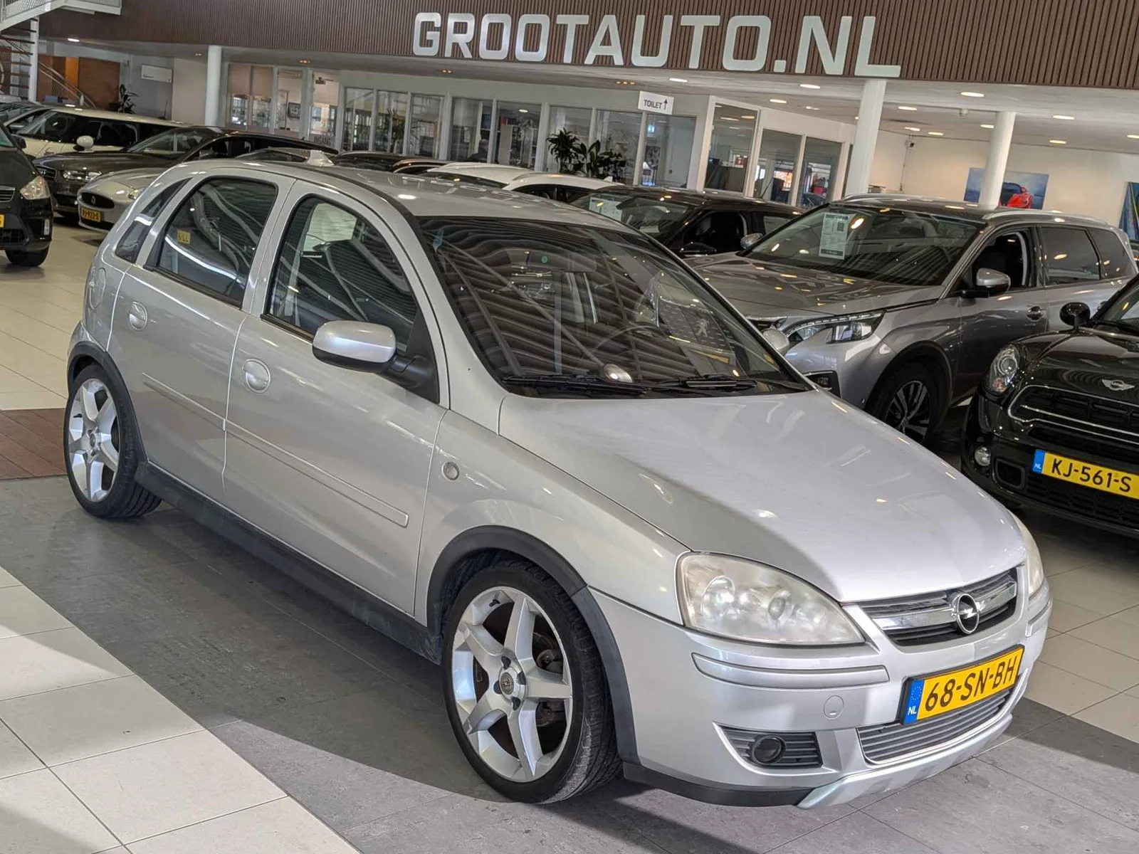 Opel Corsa (2006) — foto 1