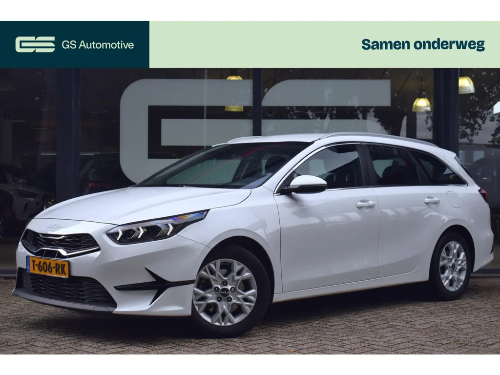 Kia Ceed (2023) — foto 1