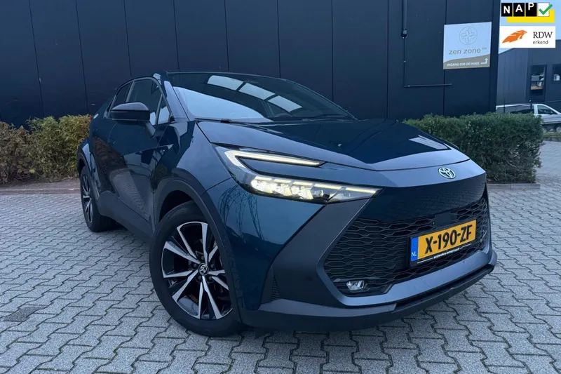 Toyota C-HR (2024)